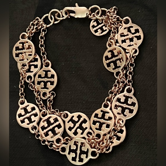 🆕 Tory Burch Authentic Rose Gold Signature Logo 3 Strand Logo Bracelet
L - Picture 6 of 14